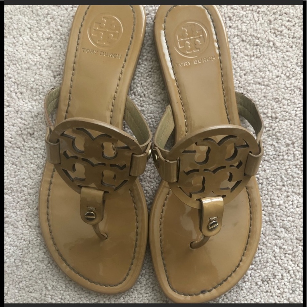 ✨SOLD ✨Tory Burch patent leather Miller sandal | 8 - Picture 2 of 4